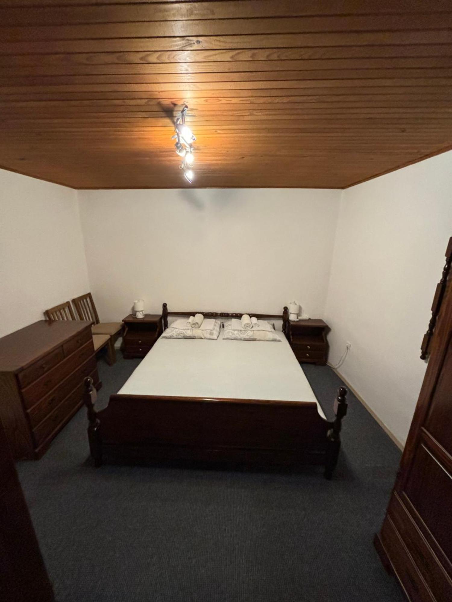 Studio I Apartman Ema Рийека Екстериор снимка